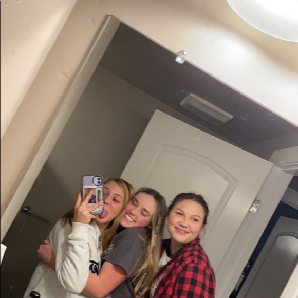 Meet your Posher, Destanie - Picture 1 of 1